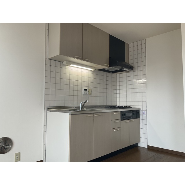 キッチン　コンパクトなキッチンで掃除もラクラク