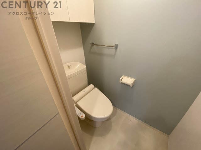 トイレ　温水洗浄便座機能付きのトイレです♪