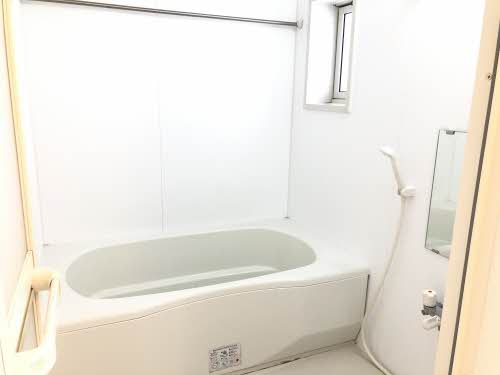 バス・シャワールーム　お風呂で日々の疲れを落としましょう