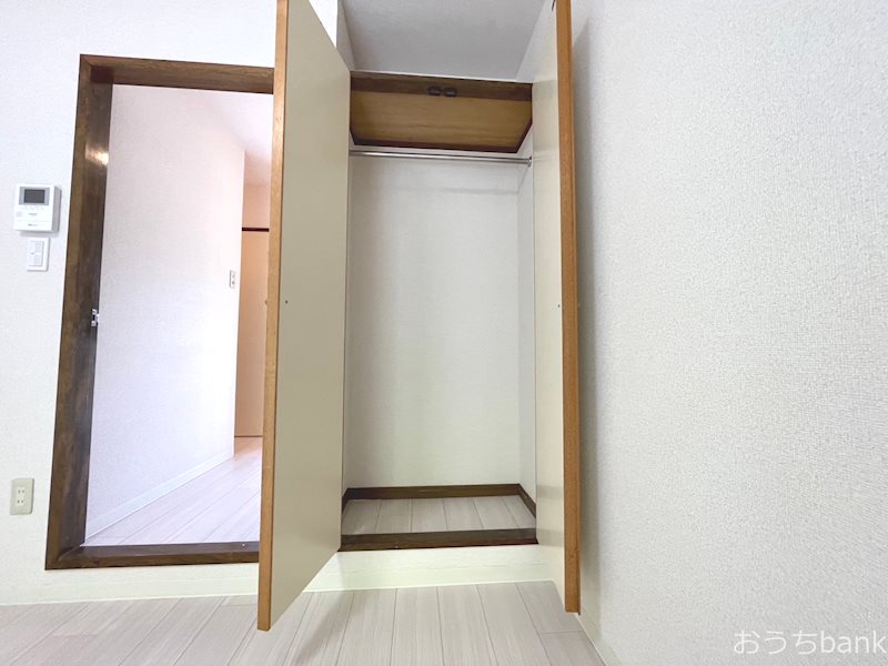 収納　洋室の収納スペースです。