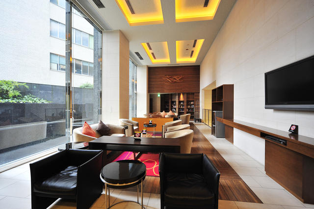 バルコニー　ラウンジ