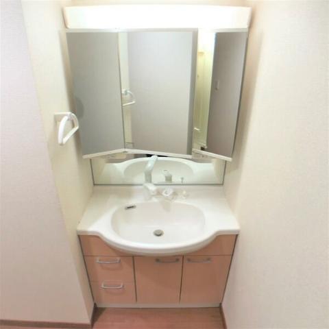 洗面設備　洗髪洗面化粧台