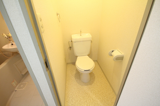 トイレ　個室トイレでのんびり