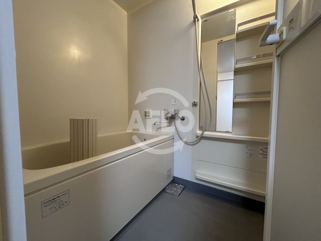 バス・シャワールーム　メルマン酒井　浴室