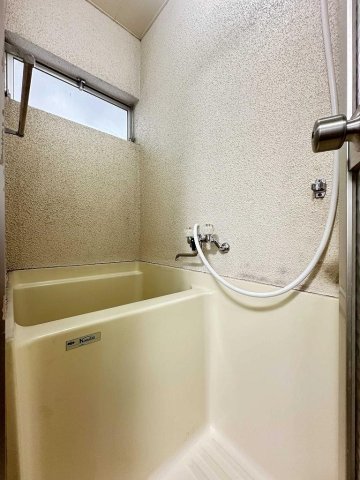 バス・シャワールーム　バストイレ別！