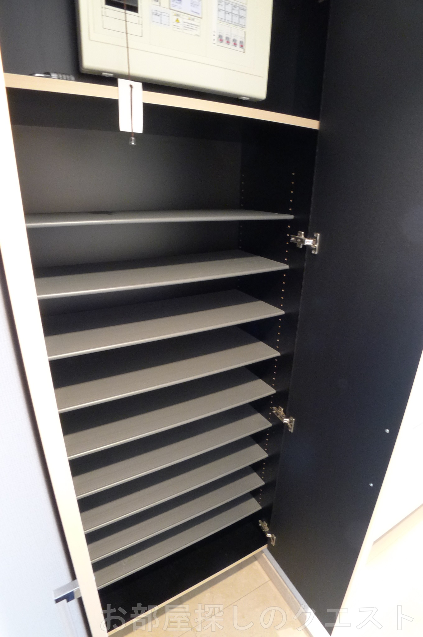 玄関　（写真は同物件イメージ）