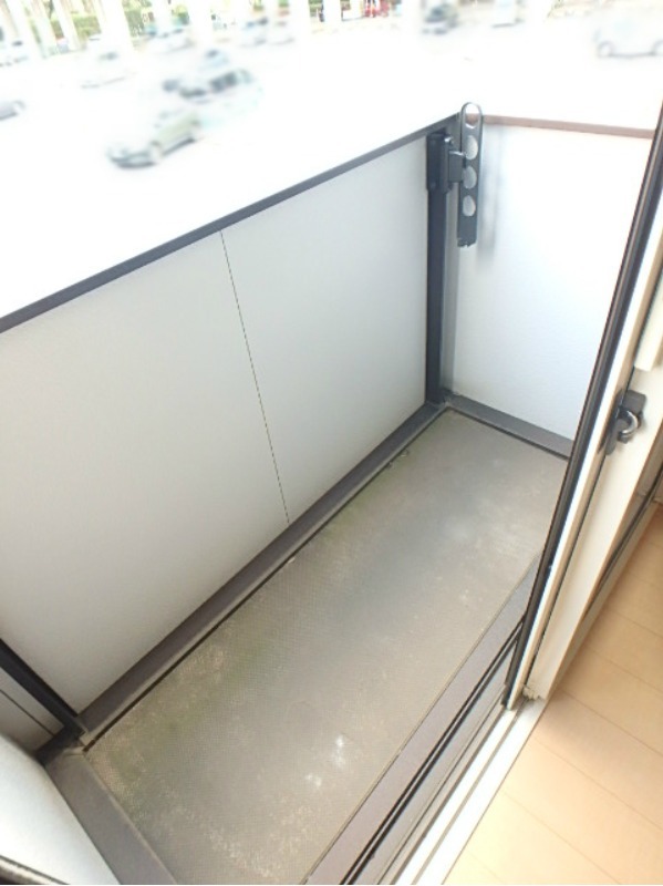 バルコニー　図面と現状に相違がある場合には現状を優先