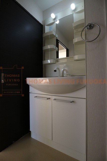 洗面設備　忙しい朝にもシャンプードレッサー