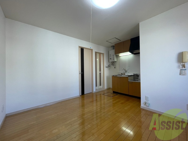 居室・リビング　広くてキレイなお部屋が広がっていて、充実した生活が送れそう。