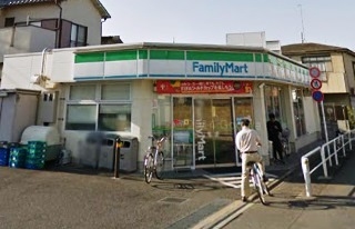 コンビニ　ファミリーマート若木二丁目店（コンビニ）まで142m