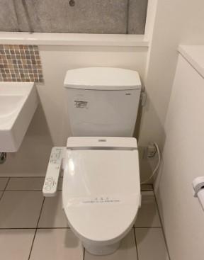 トイレ　トイレ