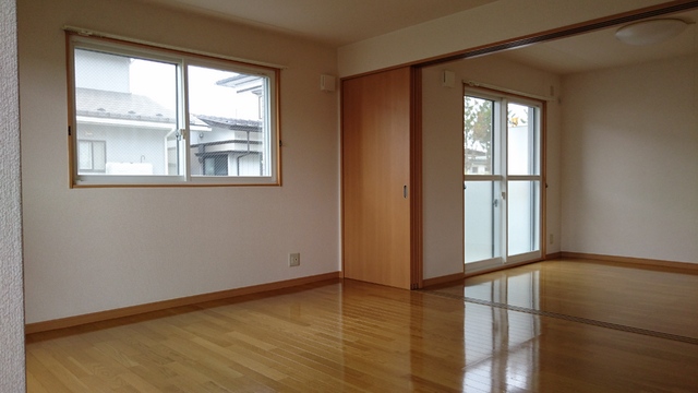 その他部屋・スペース　リビングと洋室５．５帖