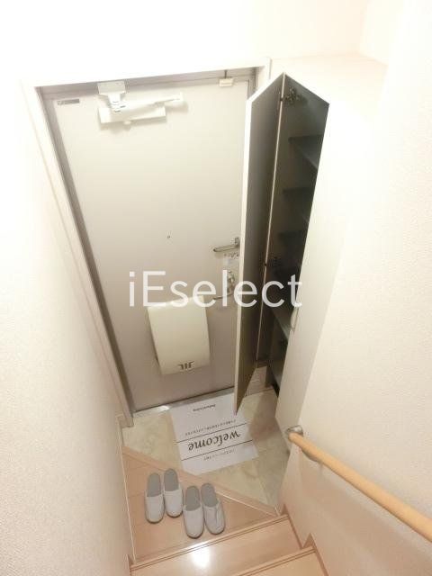 玄関　たっぷりシューズボックス