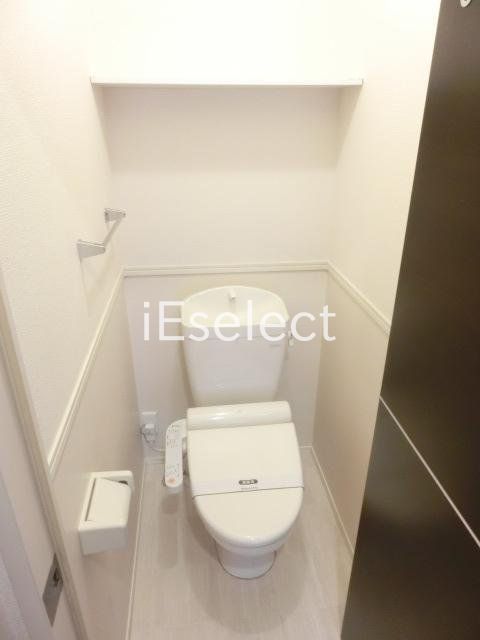 トイレ　温水洗浄便座もございます