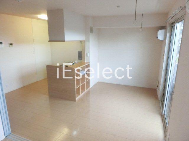 居室・リビング　会話の弾む対面キッチン