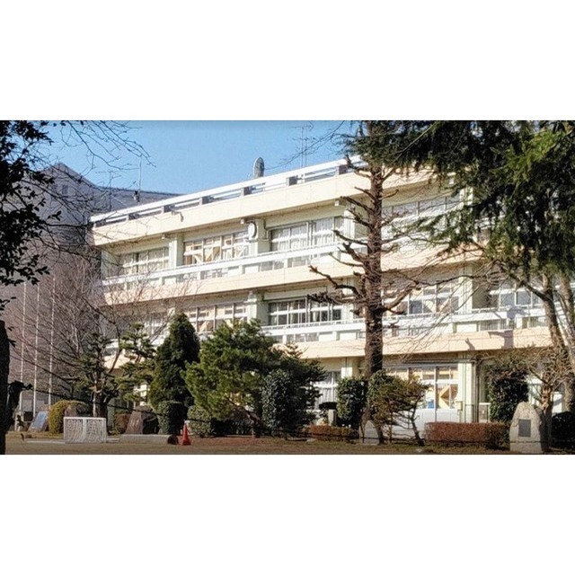 中学校　つくば市立桜中学校（中学校）まで1120m