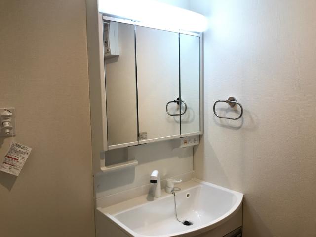 洗面設備　洗髪洗面化粧台