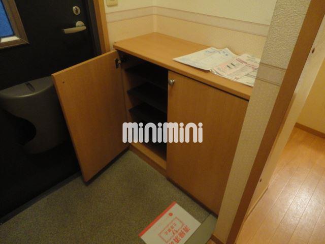 玄関　容量たっぷりのシューズボックス