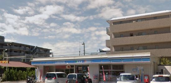 コンビニ　ローソン 藤沢湘南台店（コンビニ）まで350m