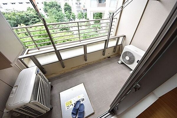 バルコニー　※別部屋の参考写真です。