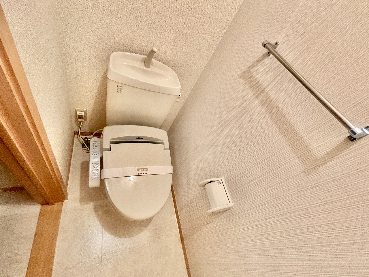 トイレ　トイレ部分・ウォシュレット付きで清潔感◎※同物件参考写真