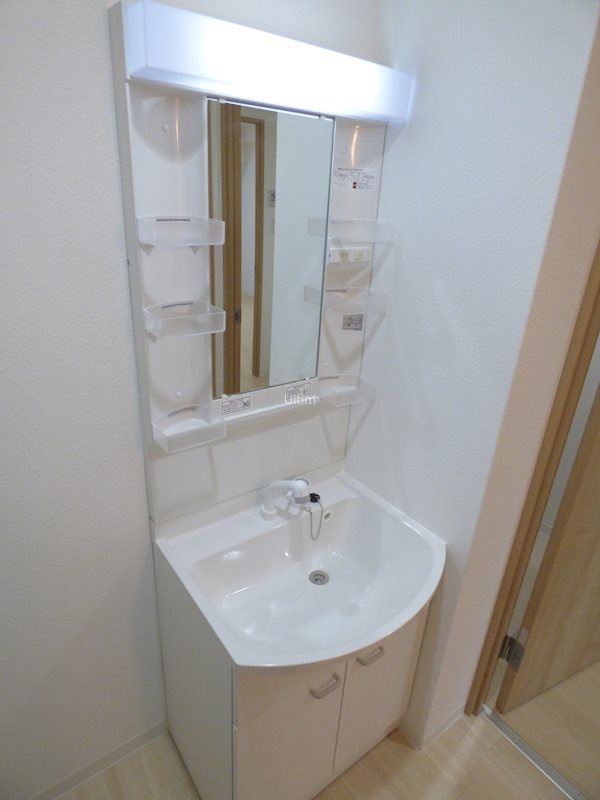 洗面設備　別部屋のお写真です。ご参考までに！