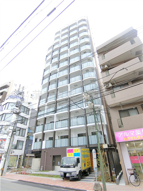 建物外観　2024年3月築　RC鉄筋コンクリート造地上14階建て1K