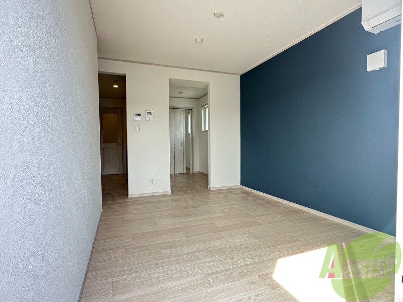 居室・リビング　南向きのリビングは陽当たりも良く気持ちがいいです。