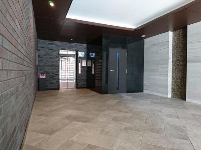 ロビー　落ち着いた雰囲気のエントランス★