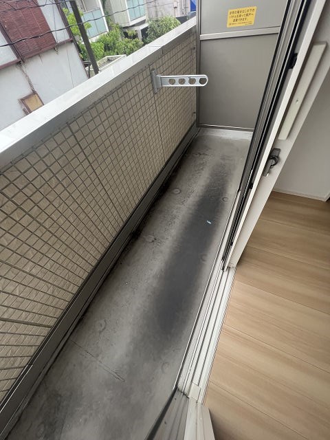 バルコニー　開放的で明るい空間を演出してくれるバルコニーです