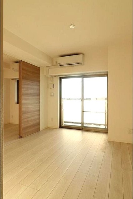 居室・リビング　エアコン付きです