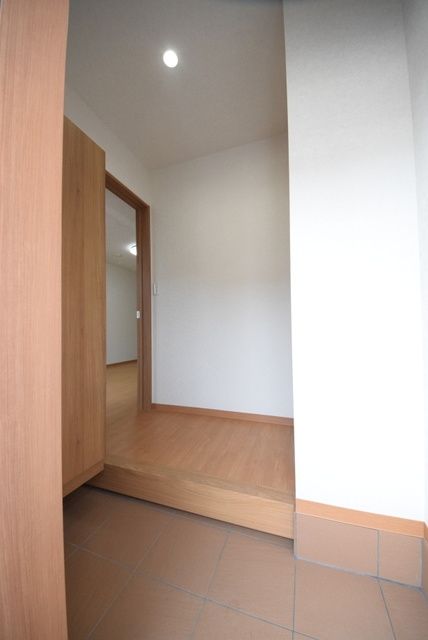 玄関　☆内見のご予約はタウンハウジング八王子店まで☆