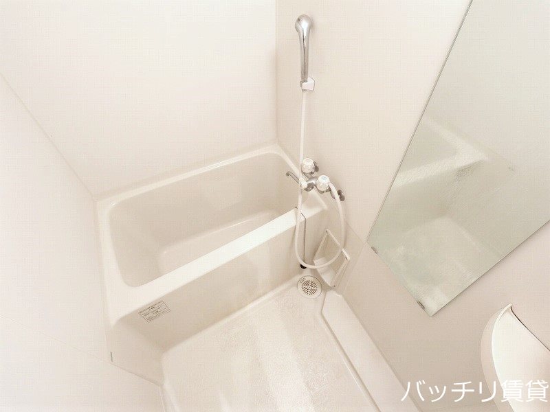 バス・シャワールーム　※室内写真等は別号数の為、現状優先となります。