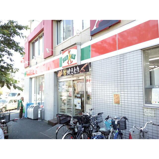 コンビニ　サンクス三ノ輪店（コンビニ）まで588m