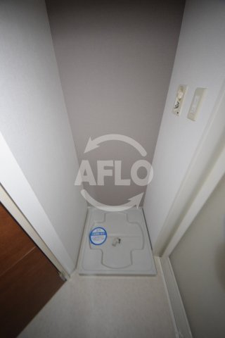 その他設備　ロイヤルパークス桃坂　洗濯機置場