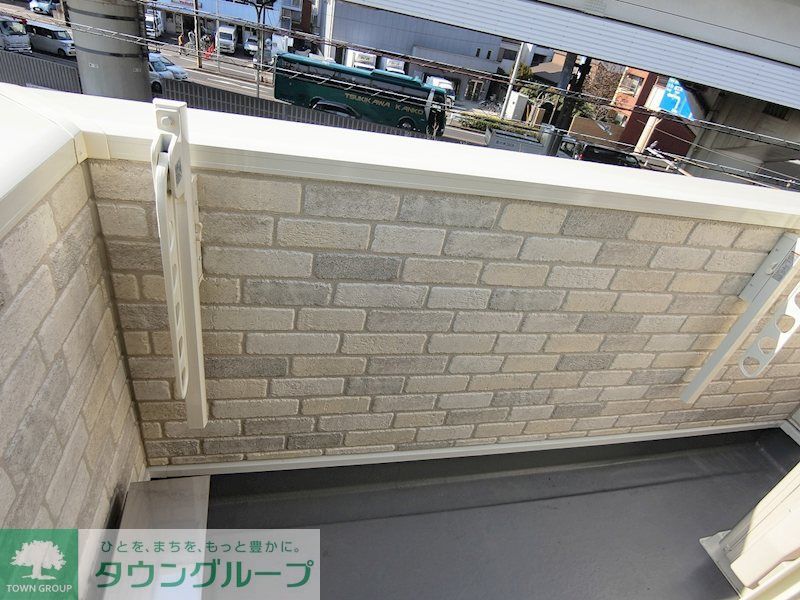 バルコニー　2.3階はバルコニー付き