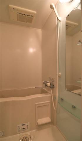 バス・シャワールーム　一日の疲れはこちらで流しましょう