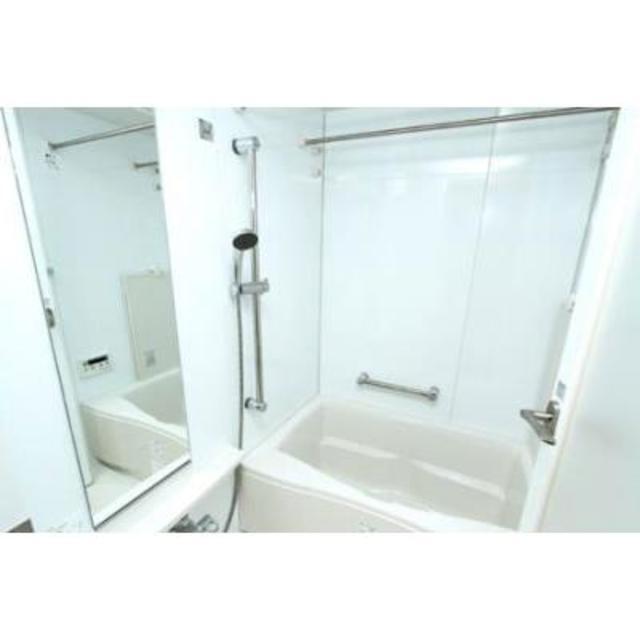 バス・シャワールーム　※写真は同タイプ住戸です。