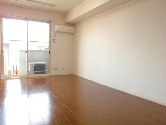 居室・リビング　※別号室参考写真です