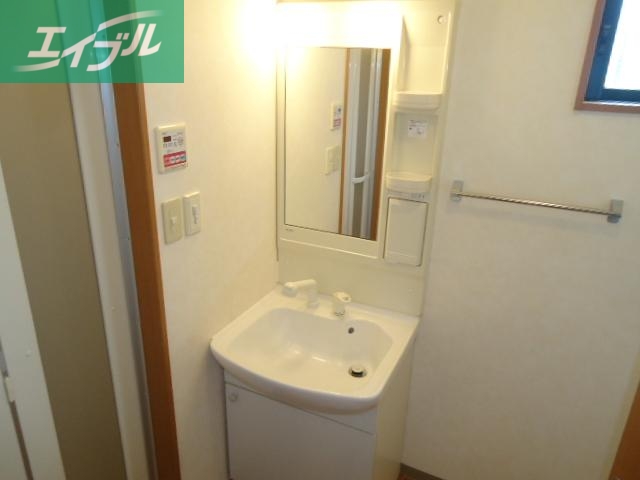 洗面設備　洗髪洗面化粧台