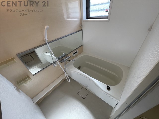 バス・シャワールーム　浴室乾燥・追い炊き機能付きのバスルーム♪