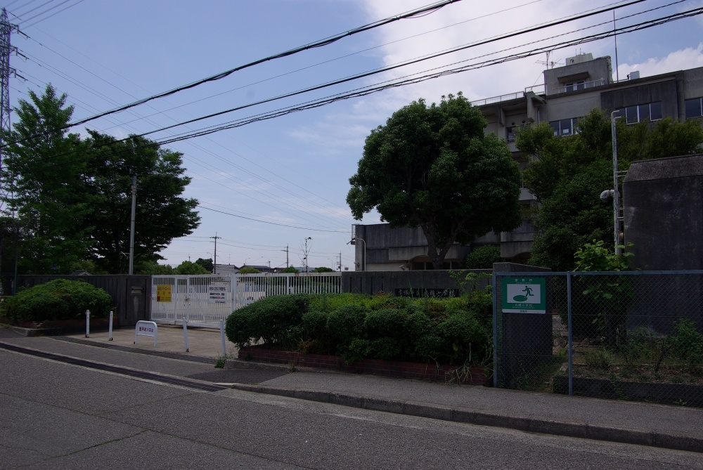 小学校　宝塚市立　丸橋小学校（小学校）まで735m