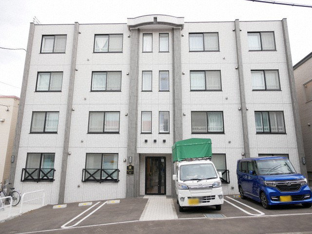 建物外観　地下東西線「南郷１８丁目」徒歩7分