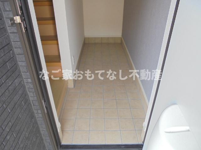 玄関　同型タイプ