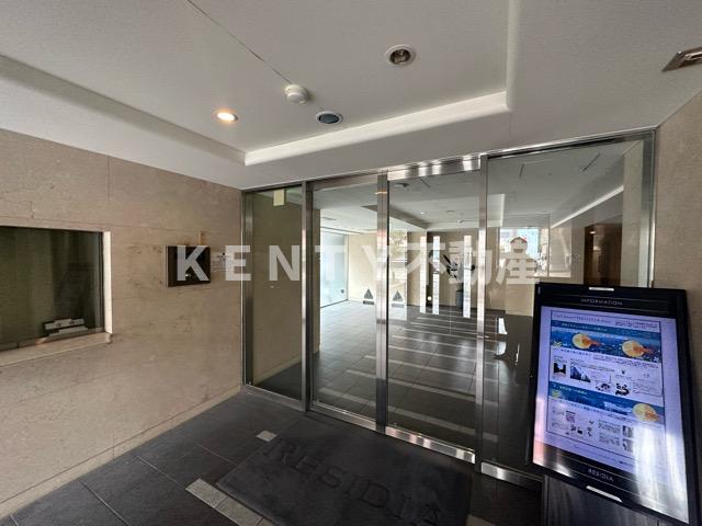 エントランス　建物の内部です