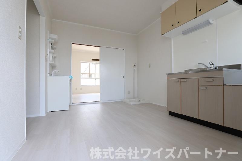 居室・リビング　同建物別部屋 現況優先