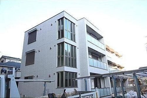建物外観　オートロック付きです