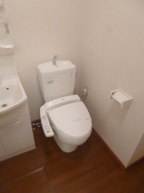 トイレ　★洗浄機能付き便座ついてます★