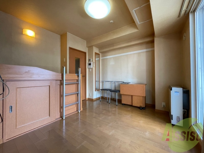 居室・リビング　広くてキレイなお部屋が広がっていて、充実した生活が送れそう。