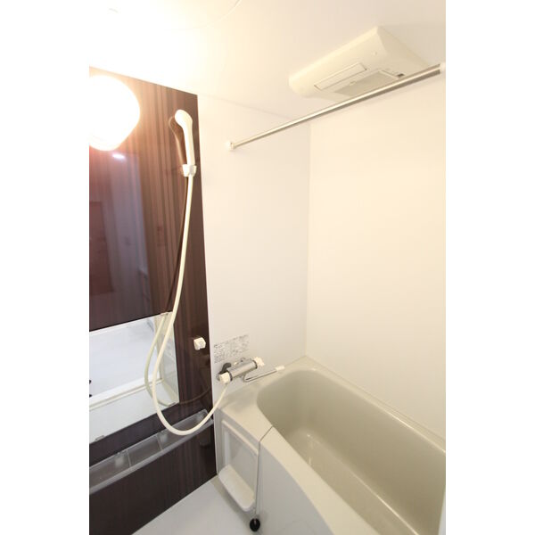 バス・シャワールーム　同タイプのお部屋の写真です。